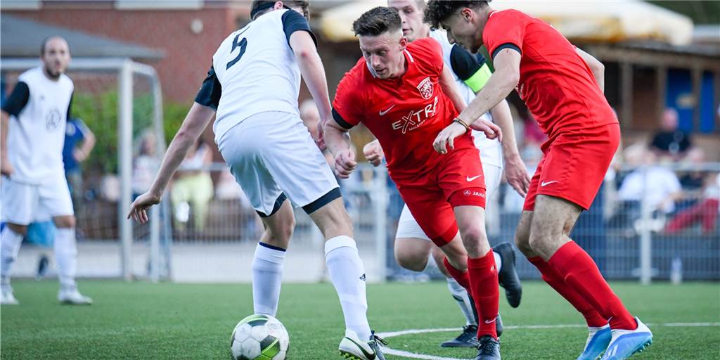 Stadtderbys und echte Prüfsteine: Lüner Teams starten in Testspiel-Monat Juli Im vergangenen Sommer testete der Lüner SV unter anderem auch gegen den BV Lünen.