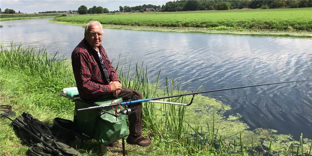 Angeln in Lünen: So belastet sind die Fische in Lippe und Horstmarer See Willi Pietschmann angelt leidenschaftlich gerne. Sein Wissen gibt er im Rahmen seiner Angelkurse an Interessierte aus Lünen und Umgebung weiter.