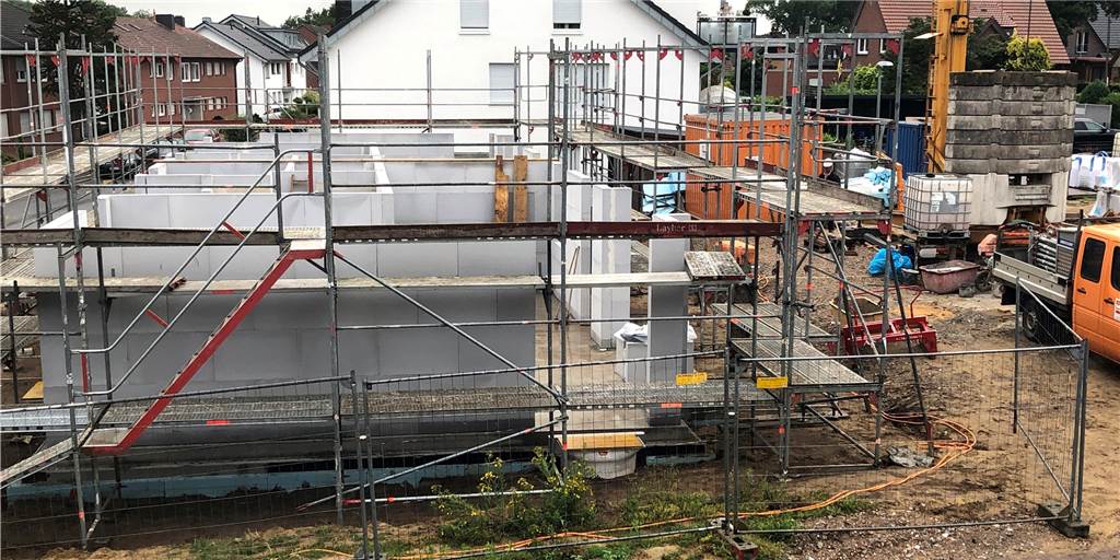 Grundstückspreise im Vergleich: Hier ist es in Haltern besonders teuer An der Heerstraße wird gerade ein Doppelhaus gebaut, hier liegt der Bodenrichtwert bei 195 Euro pro Quadratmeter.