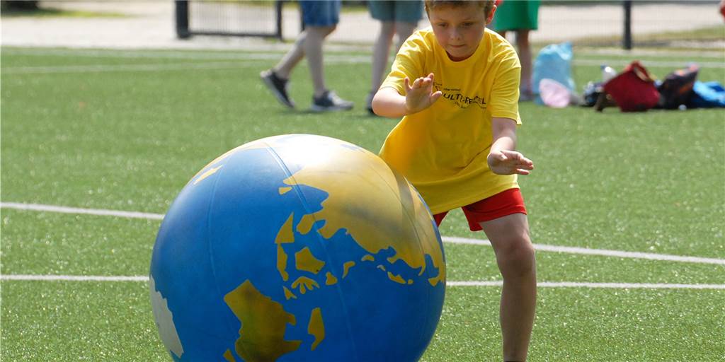 Sportplatzolympiade startete am Samstag - allerdings als Light-Version Ungewöhnlich ruhig war es bei der Sportplatzolympiade am Samstagnachmittag auf der Hardt. Doch die Organisatoren und Kinder waren froh, dass überhaupt wieder etwas stattfinden kann.