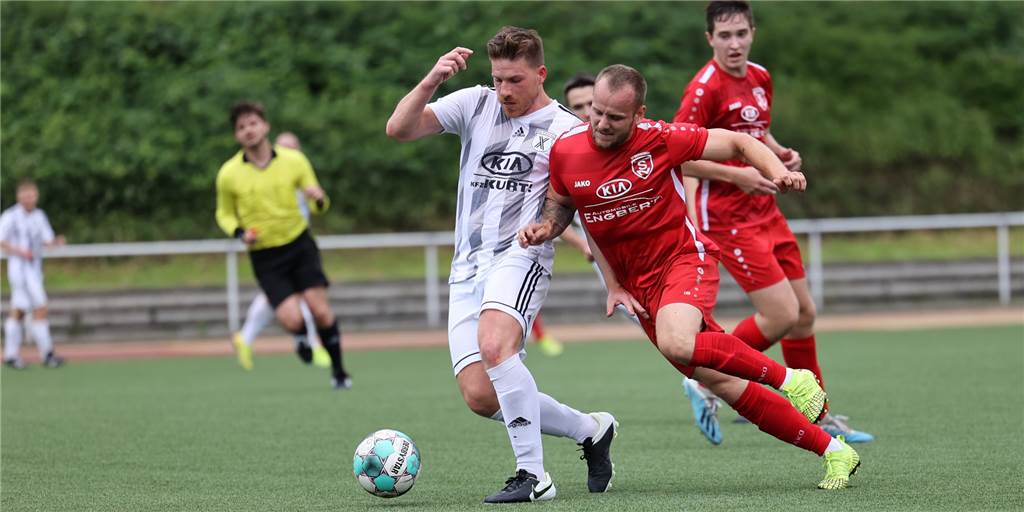 Spielgemeinschaft verliert Premiere - nur ein Sieg für Bezirksliga-Trio Spielgemeinschaft verliert Premiere - nur ein Sieg für Bezirksliga-Trio