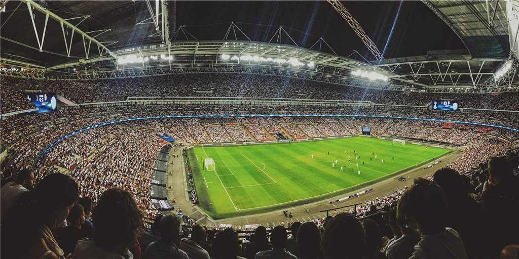 Im Wembley-Stadion laufen in dieser Woche die Halbfinalspiele der Fußball-Europameisterschaft – vor jeweils 60.000 Zuschauern. Für unseren Autor ist das eine Ungeheuerlichkeit sondergleichen.