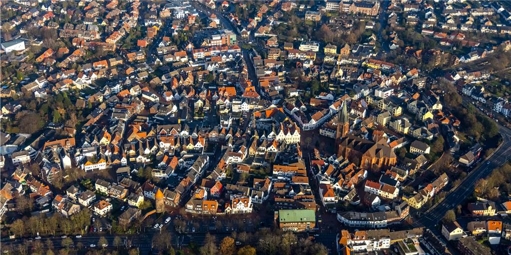 Einwohnerzahlen in Haltern entwickeln sich im Gegensatz zum NRW-Trend Halterns Einwohnerzahl wächst stetig.