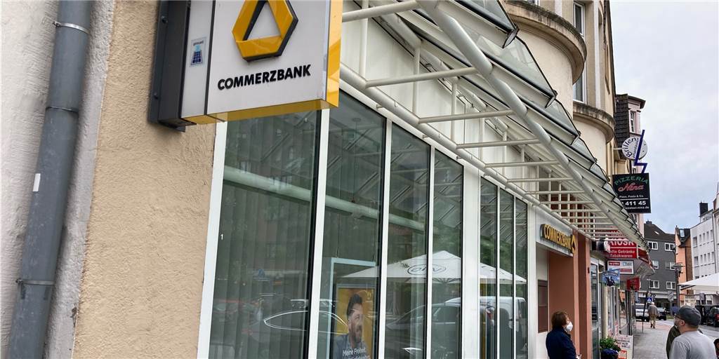 Hat nicht mehr lange auf: die Commerzbank-Filiale am Marktplatz in Castrop.