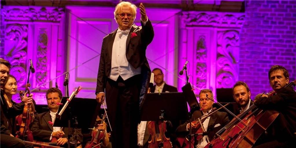 Justus Frantz am Schloss Raesfeld: Mutige Entscheidung zahlt sich aus Justus Frantz spielt Ende Juli am Schloss Raesfeld - zum Auftakt eines Festival-Wochenendes.