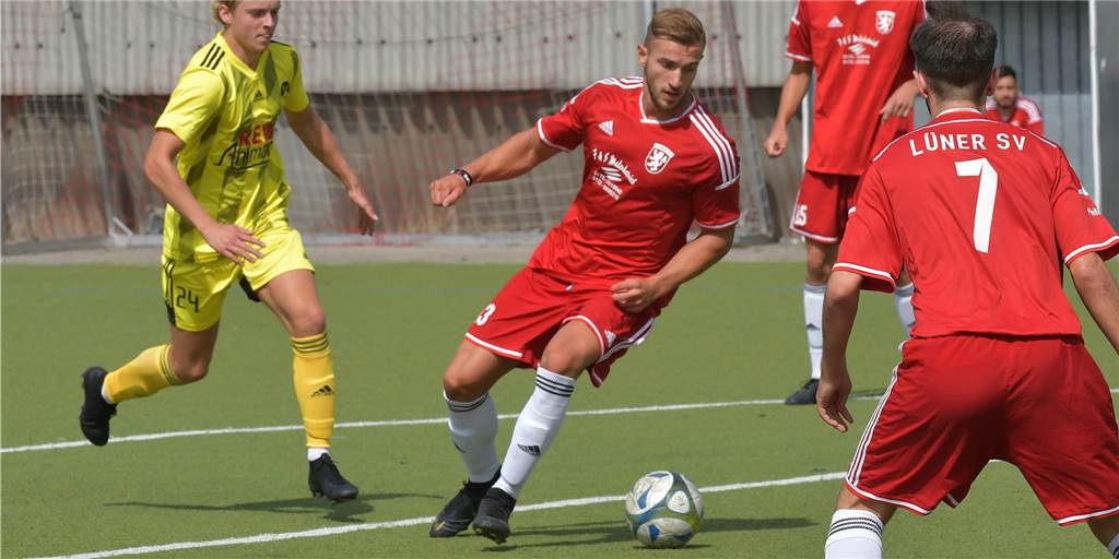 Spieler des Lüner SV unterschreiben beim SV Stockum - und lassen sich nicht mehr blicken Spieler des Lüner SV unterschreiben beim SV Stockum - und lassen sich nicht mehr blicken