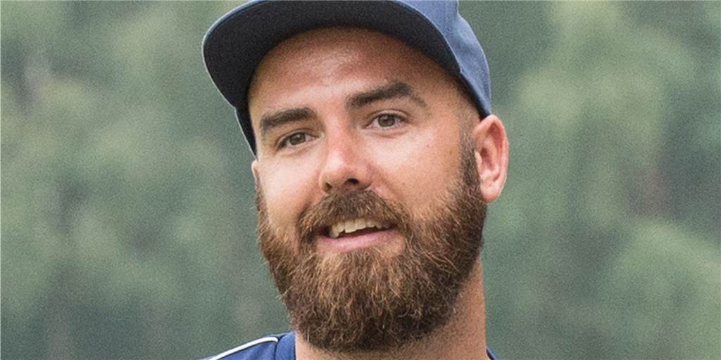 Erneute Saisonstartverschiebung: „Die ganze Planung ist dahin“ ETuS-Trainer Phillip Oligmüller, hat seine eigene Meinung zum Saisonstart-Wirrwarr. Die Energie steckt er am liebsten jedenfalls in seine Mannschaft.
