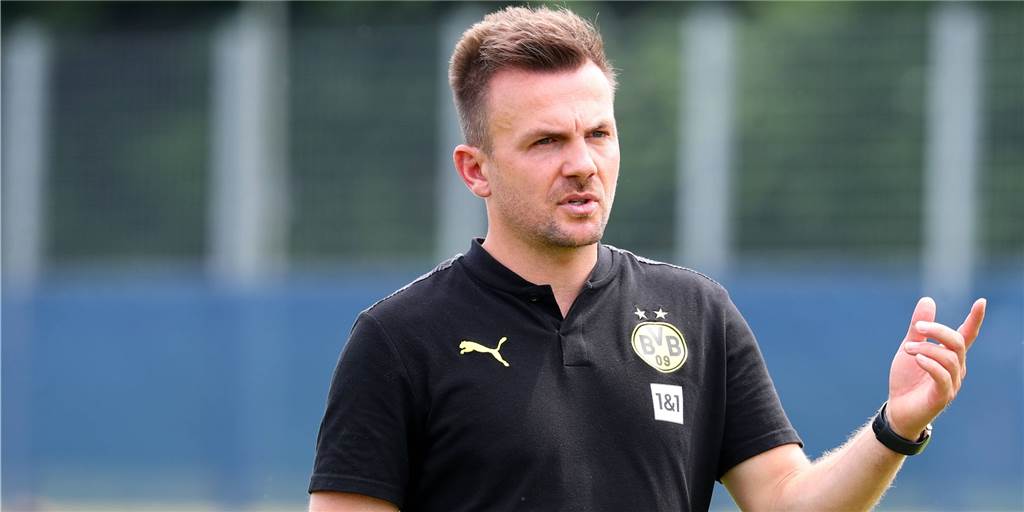 BVB-U23 im Trainingslager: Enrico Maaßen setzt auf hohe Intensität BVB-U23 im Trainingslager: Enrico Maaßen setzt auf hohe Intensität