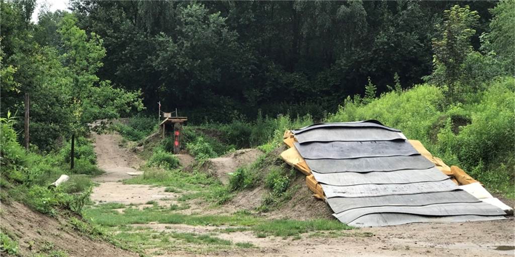 Bikepark Haltern geschlossen – Spielplatzgutachter muss entscheiden Der Betreiber vom Bikepark Haltern auf der Sundernstraße, ATV Haltern, musste das Gelände vorübergehend schließen.