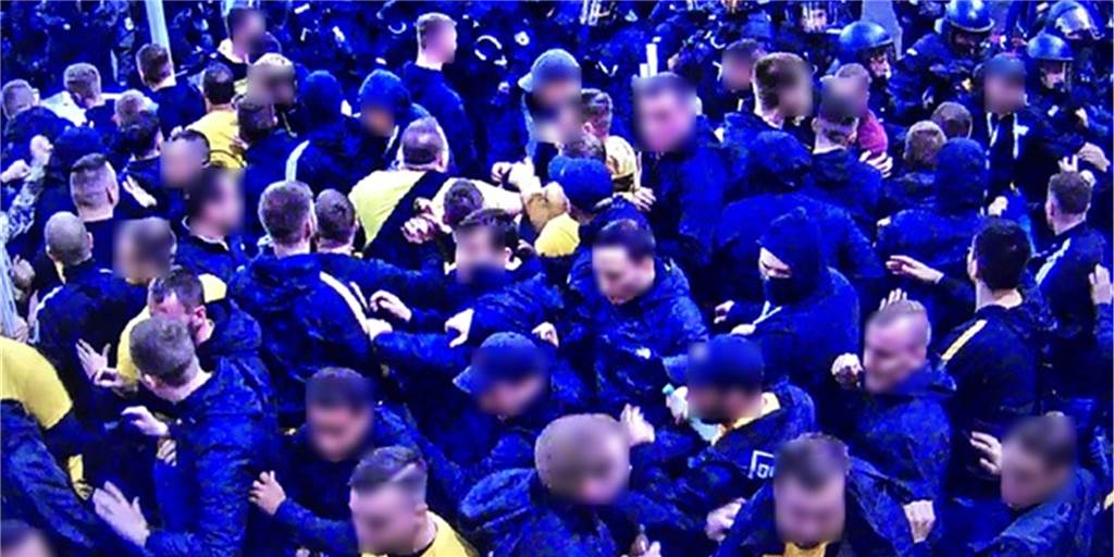 Bundespolizist bricht BVB-Fan den Kiefer: Strafe steht nun fest Bundespolizist bricht BVB-Fan den Kiefer: Strafe steht nun fest