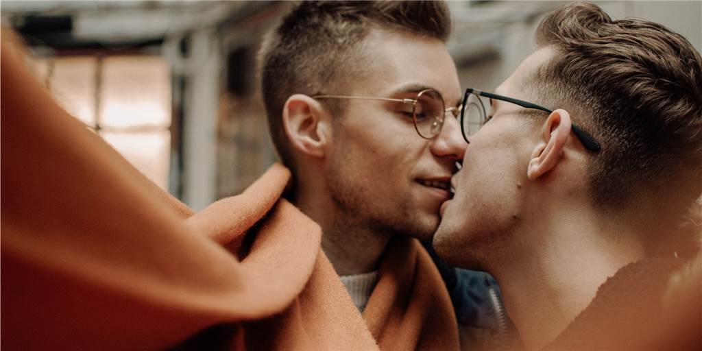 Homosexuelle ohne Szene: Auf dem platten Land ist die Partnersuche schwer Homosexuelle ohne Szene: Auf dem platten Land ist die Partnersuche schwer