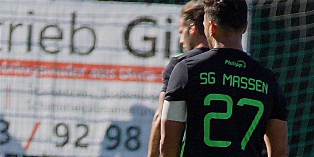 Erstaunlich: C-Kreisligist besiegt wieder höherklassiges Team Im Vereinsduell der SG Massen lag die Reserve mit 1:0 in Führung gegen die eigene erste Mannschaft.