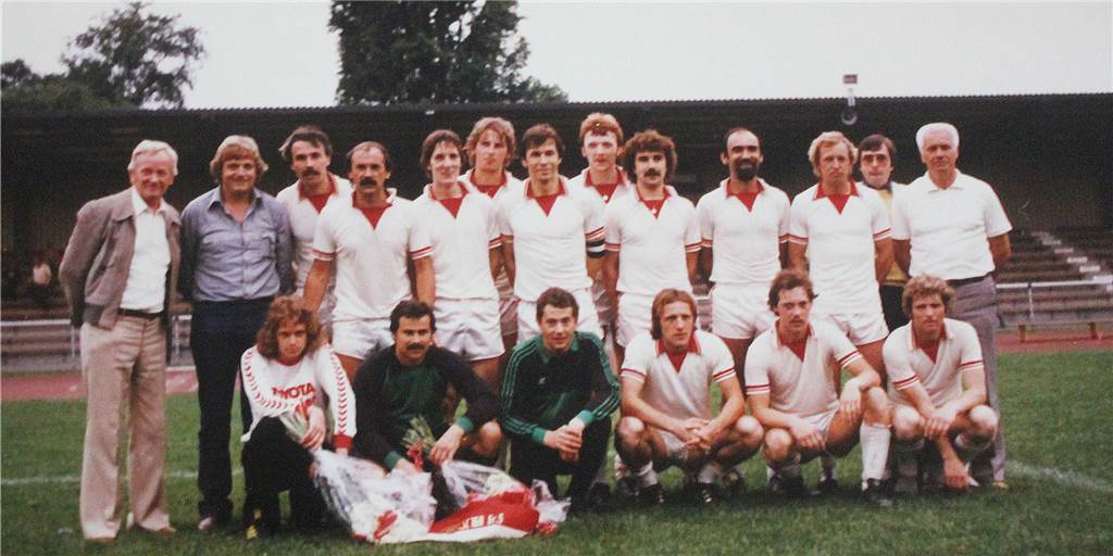 SSV-Aufstieg vor 40 Jahren: 180 Spielminuten und ein nahezu undenkbares Szenario Die Mannschaft des SSV Mühlhausen-Uelzen von 1981.
