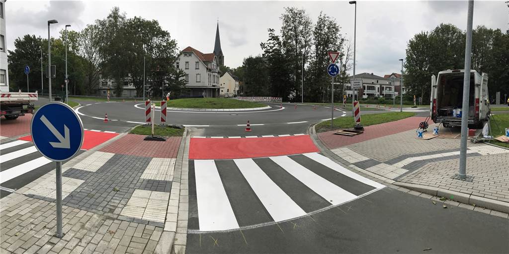 Neuer Kreisverkehr eine Fehlplanung: Stadt Werne muss ihn umbauen Der Kreisverkehr Münster-/Burgstraße ist für Radfahrer gefährlich.