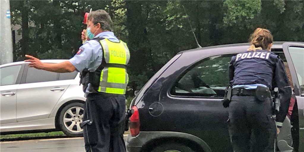 5 Polizeikontrollen, Dutzende Verwarngelder: Polizei geht massiv gegen Temposünder in Werne vor Die Polizei stellt bei ihren Kontrollen im Tempo-30-Bereich der Münsterstraße häufig Verstöße fest.