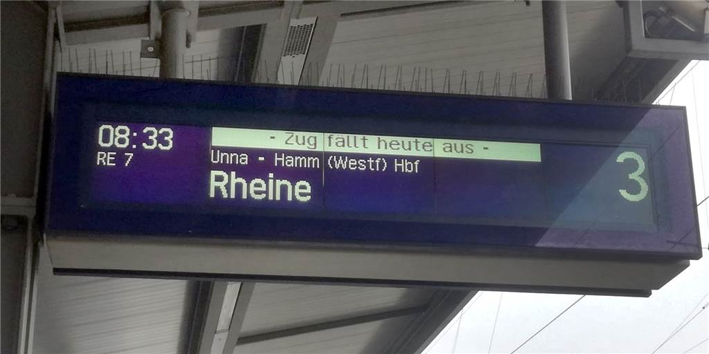 „Zug fällt heute aus“: Ist der Nahverkehr in Schwerte noch zuverlässig? Der Albtraum eines jeden Reisenden: Die RE7 fuhr am Dienstag (13.7.) nicht, der Anschluss an den ICE in Hamm war futsch.