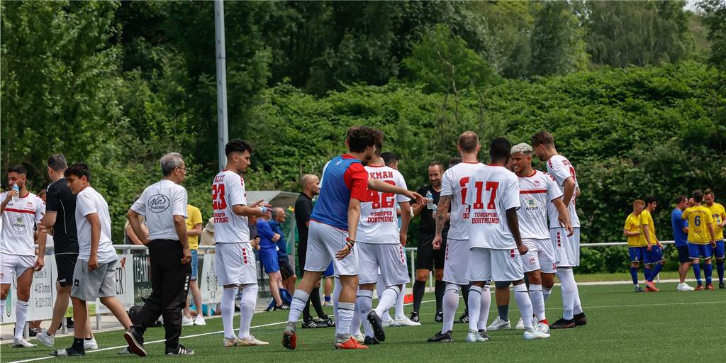 Türkspor zerlegt Bezirksligisten, Hörder Stadtmeisterschaften starten mit zwei hohen Siegen Türkspor Dortmund hat sein nächstes Spiel gewonnen.