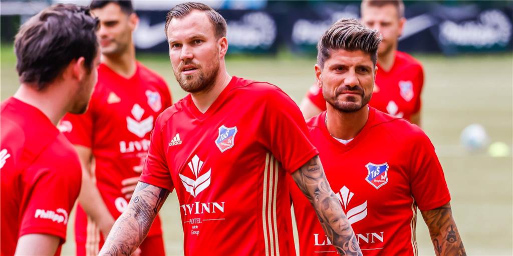 60 Teams im Westfalenpokal, drei aus Dortmund und es gibt ein Dortmunder Derby in Runde eins 60 Teams im Westfalenpokal, drei aus Dortmund und es gibt ein Dortmunder Derby in Runde eins