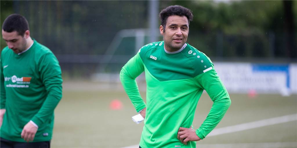 Ungewöhnliches Problem beim PSV Bork: „Torwart-Position bereitet große Bauchschmerzen“ Sanmi Ojo, Trainer des PSV Bork, muss eine knifflige Entscheidung treffen.