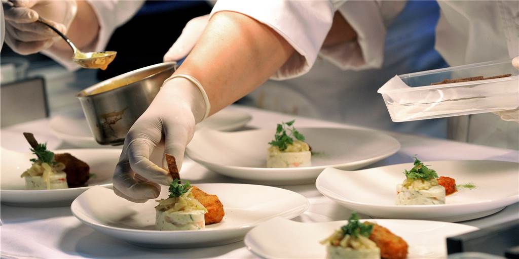Menükarussell erst im Herbst: Vier Restaurants aus Castrop-Rauxel sind dabei Für das Menükarussell denken sich Köche besondere Menüs aus (Symbolbild).