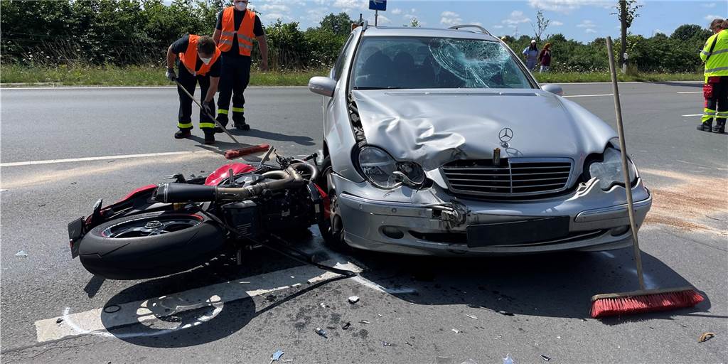 Unfall an A 31-Auffahrt Lembeck: Motorradfahrer sehr schwer verletzt Bei dem Unfall erlitt der Motorradfahrer schwerste Verletzungen.