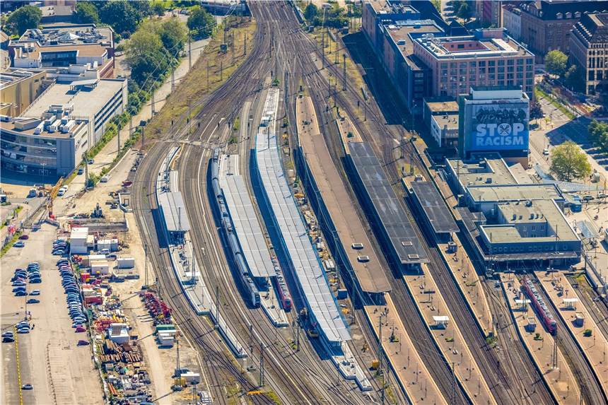 Deutsche Bahn kämpft weiter mit Unwetter-Folgen – Lage in Dortmund bessert sich Deutsche Bahn kämpft weiter mit Unwetter-Folgen – Lage in Dortmund bessert sich