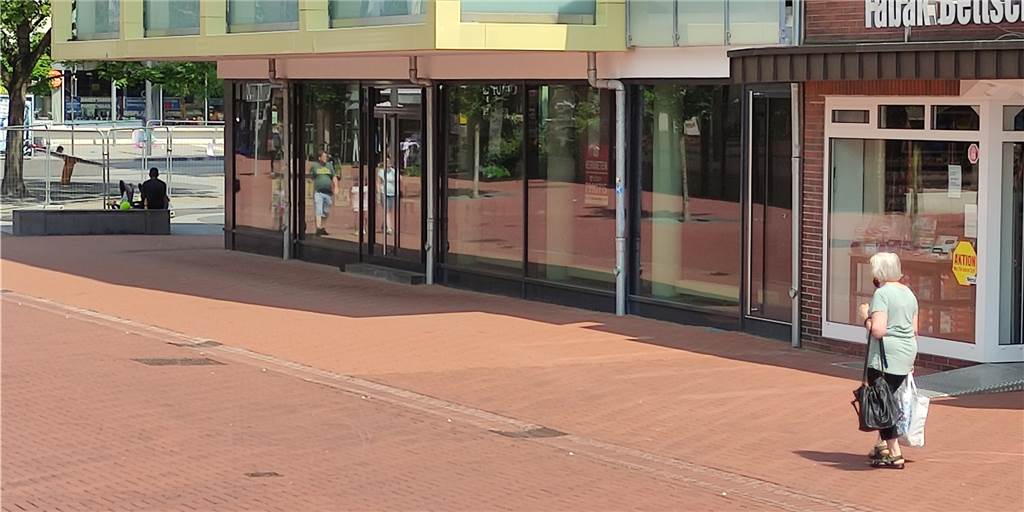 Leerstand in Lüner City: So geht es an der Münsterstraße weiter Das Ladenlokal im Neubau an der Münsterstraße 8 am angrenzenden Tobiaspark steht immer noch leer.