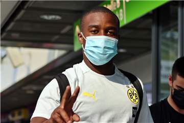 Viele BVB-Bilder: Haaland, Reus, Moukoko und Co. auf dem Weg nach Bad Ragaz