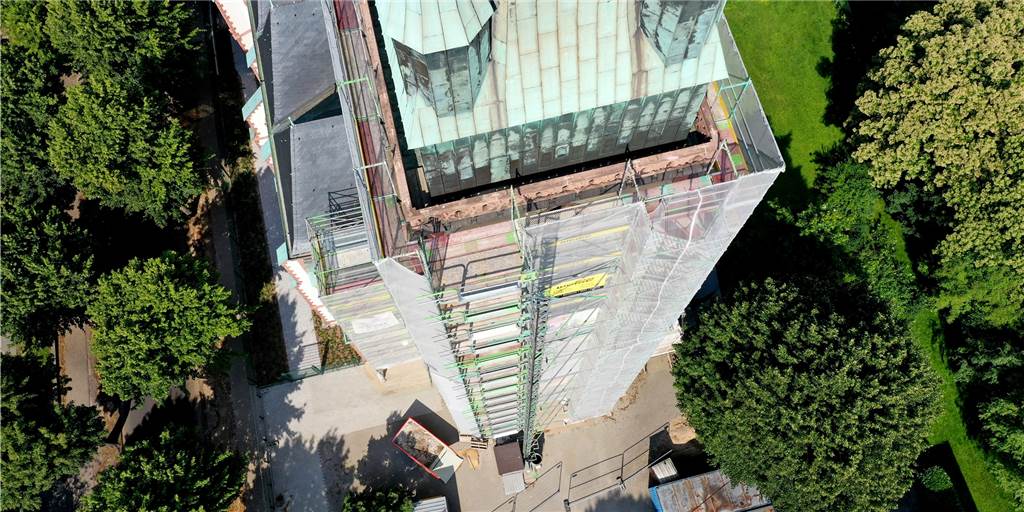 Höchste Baustelle Lünens: Herz-Jesu-Turm stärker beschädigt als gedacht Die Renovierung der Herz-Jesu-Kirche in Lünen-Mitte dauert länger als ursprünglich geplant. Die Turmfassade hat massive Schäden.