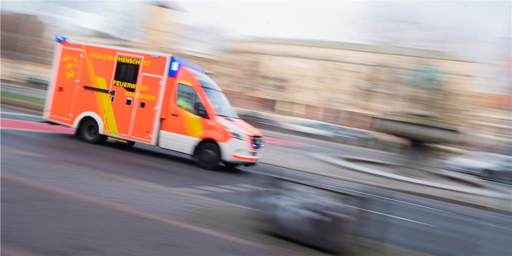 22-Jährige vom Sekundenschlaf übermannt: Schwerer Unfall 22-Jährige vom Sekundenschlaf übermannt: Schwerer Unfall