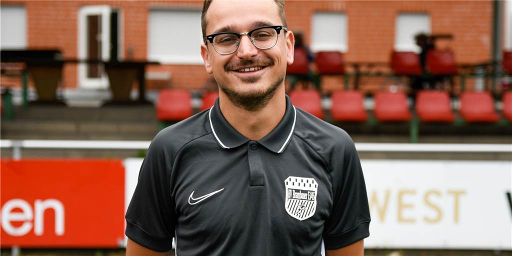 BV Brambauer fehlt es an Torhütern – und plötzlich stand Oliver Basdorf im Kasten Oliver Basdorf stand am Sonntag plötzlich im Brambaueraner Tor.