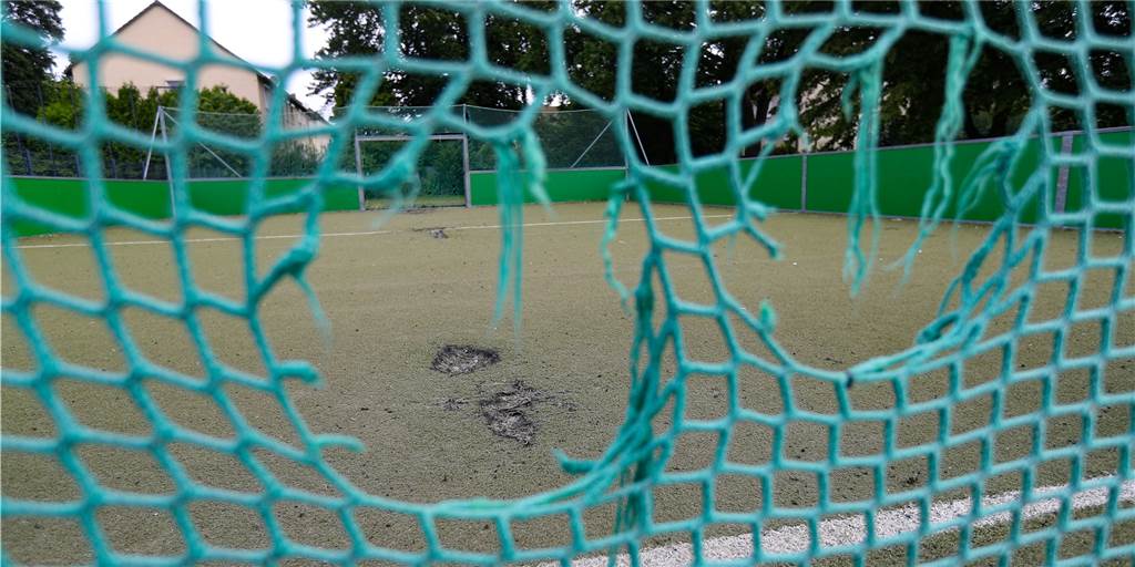 Fußballkäfig in Bork seit Monaten geschlossen: Stadt gibt Versprechen Fußballkäfig in Bork seit Monaten geschlossen: Stadt gibt Versprechen