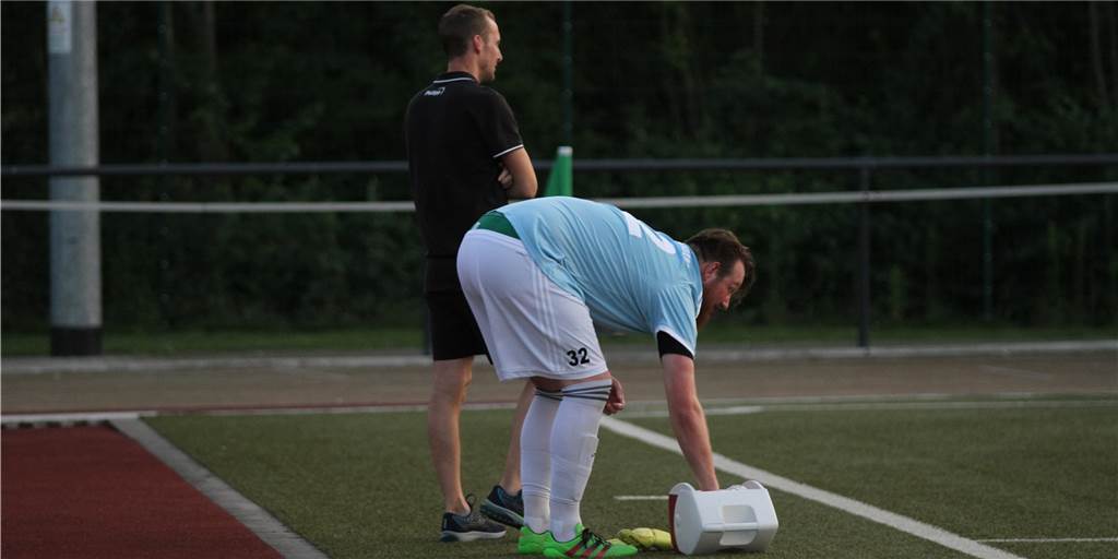 Zwei Stammspieler verletzt ausgewechselt: So steht es um Hagenmeyer und Wagner Bendix Wagner musste am Freitag verletzt ausgewechselt werden.