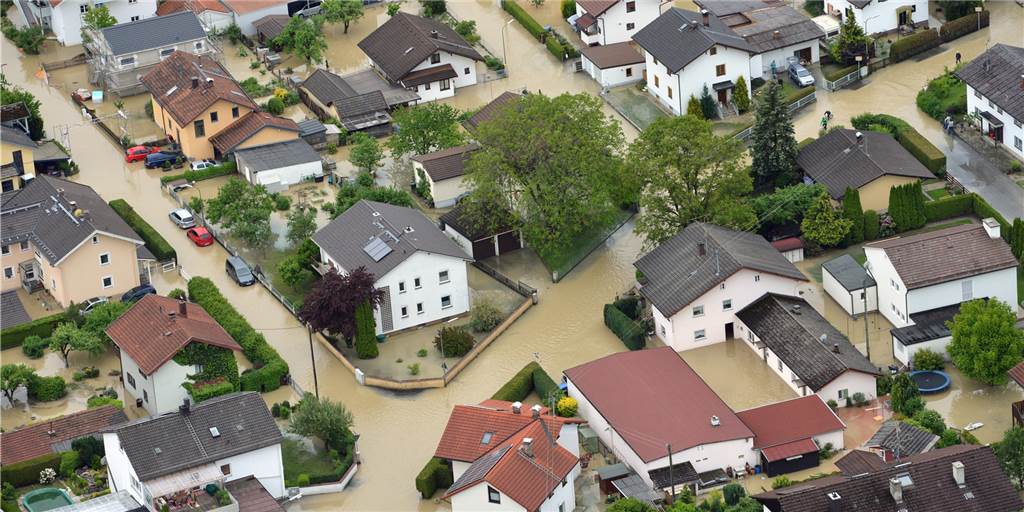 Wegen Flutkatastrophe: Ansturm auf Hochwasser-Versicherungen in Ahaus An solche Bilder müssen wir uns wahrscheinlich gewöhnen: Starkregen überfluten ganze Wohnviertel.