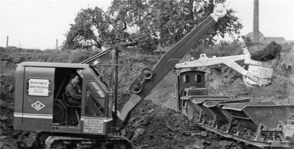 Doku über Caterpillar-Aus: Die Geschichte des Werks in Dortmund Wir blicken zurück auf über 100 Jahre des schließenden Caterpillar Werks in Dorstfeld.