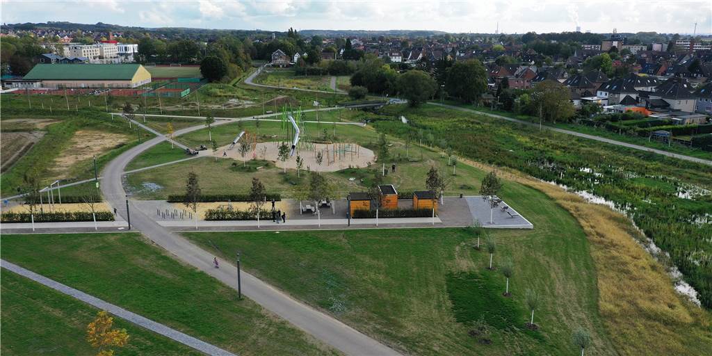 „Ich dachte, das Haus sei weg“ - Polizei reagiert auf Böllerei in Selm Im und rund um den Auenpark kommt es Anwohnern zufolge gehäuft zu unerlaubter Böllerei. In den vergangenen Tagen sei es besonders schlimm - und laut - gewesen, berichtet eine Anwohnerin gegenüber dieser Redaktion.