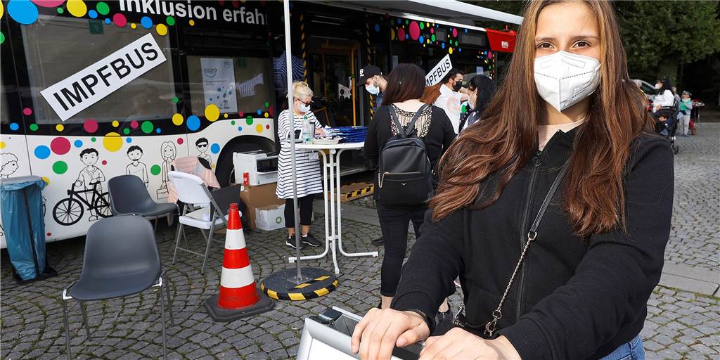 „Möchte noch warten“: Jugendliche sind bei der Corona-Impfung skeptisch „Möchte noch warten“: Jugendliche sind bei der Corona-Impfung skeptisch
