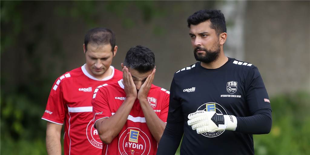Highlights: Türkspor Dortmund fegt den Ligakonkurrenten SV Brackel vom Platz Highlights: Türkspor Dortmund fegt den Ligakonkurrenten SV Brackel vom Platz
