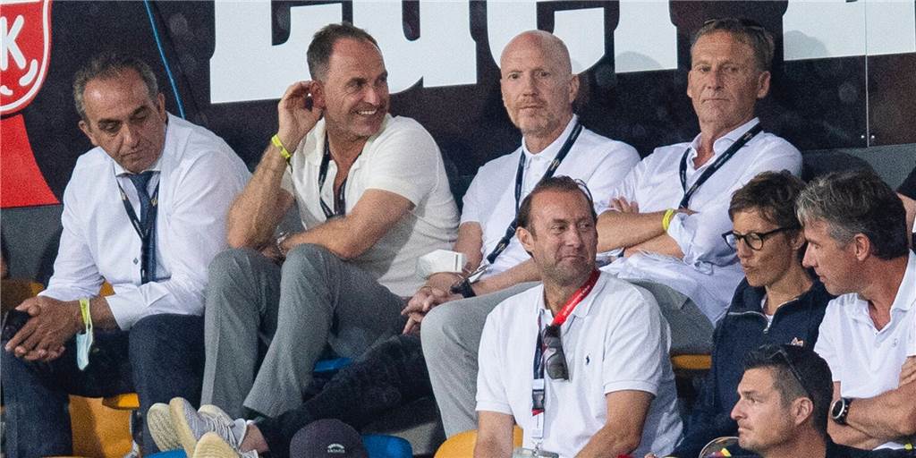 BVB-Berater Matthias Sammer: „Die Vorrunde müssen wir überstehen“ BVB-Berater Matthias Sammer: „Die Vorrunde müssen wir überstehen“
