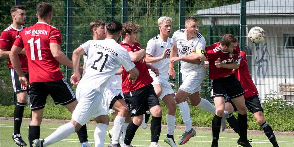 Niederlage gegen Bezirksligist: Erst in Halbzeit zwei wird der TuS stärker Das Landesliga-Team des TuS Haltern am See musste sich trotz verbesserter Leistung in Halbzeit zwei Bezirksligist Vestia Disteln geschlagen geben.