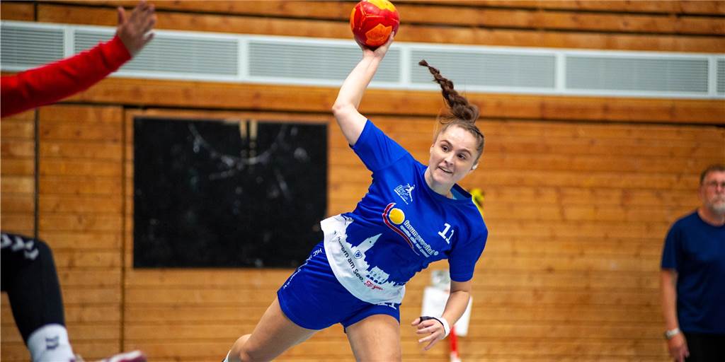 Kein Trainer, aber zwei Siege - Herren-Spieler unterstützt die HSC-Damen Ann-Christin Plogmaker und die Damen I des HSC Haltern-Sythen haben zwar noch keinen neuen Trainer, aber trotzdem schon zwei Siege eingefahren.