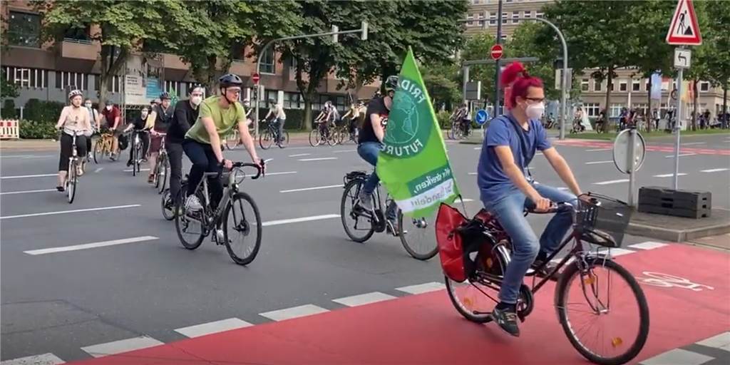 Re-Live: Fahrrad-Demo blockiert Autoverkehr an zentralen Straßen in Dortmund Bei einer vergangenen Fahrrad-Demo waren die Radler auf der B54 unterwegs. Diesmal gibt es aber eine andere Route.