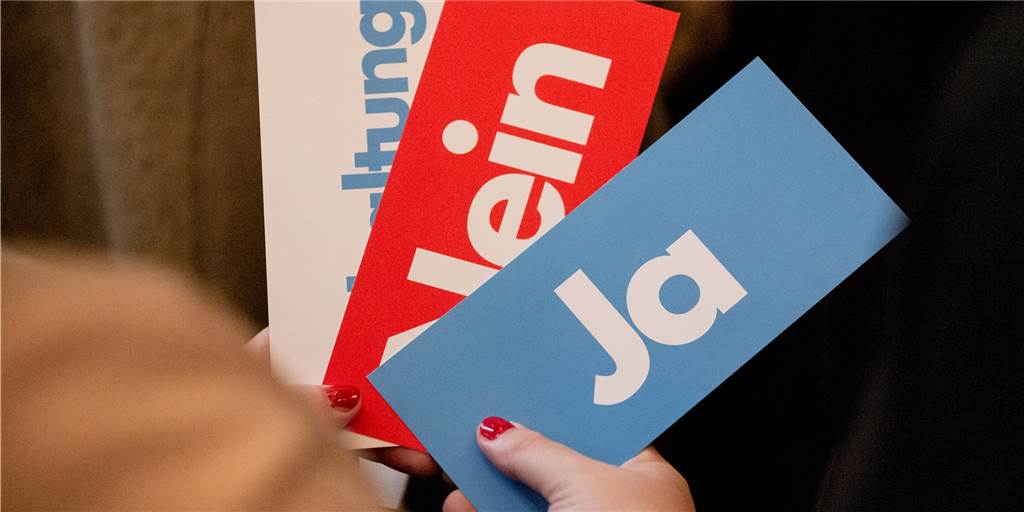 AfD-Boykott: Hut ab für den Mut der Dortmunder Parteien Die Kandidaten der anderen Parteien haben es sich mit ihrer Entscheidung nicht leicht gemacht, Veranstaltungen mit AfD-Beteiligung eine Absage zu erteilen.