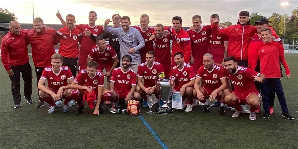 Westfalenliga 2: SC Neheim hat schon einen Titel gewonnen Den ersten Pokal hat der SC Neheim kürzlich schon eingesackt - beim Sieg im Veltins-Cup.
