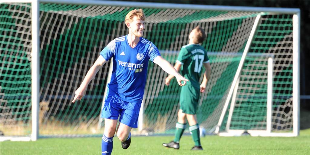 Testspiele: Wilde Schlussphasen für FC Ottenstein und SC Südlohn Milan Tendahl traf im Test gegen Darup doppelt für den SuS Stadtlohn.