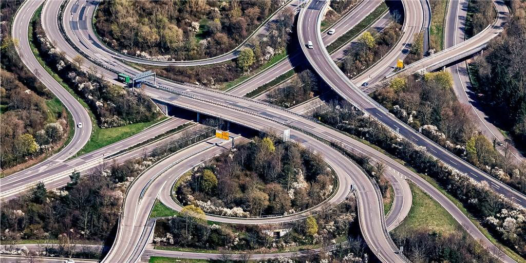 Die Suche nach dem richtigen Weg durch die Pandemie steht vor der Entscheidung Die Suche nach dem richtigen Weg durch die Pandemie steht vor der Entscheidung