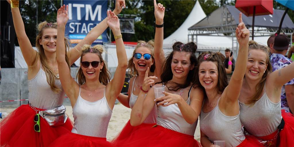 Steigende Inzidenzen gefährden den Stadtlohner Dodgeball-Beach-Cup Der Dodgeball-Beach-Cup ist ein Magnet für Tausende von Dogdeball-Fans und Partygästen – wenn er denn stattfinden darf.