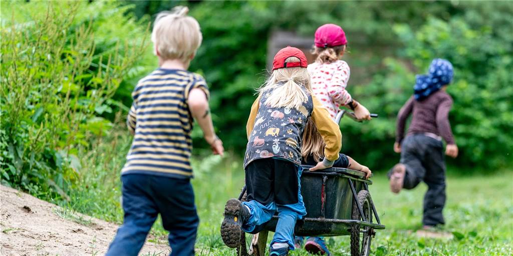 Kitaplätze fehlen: 100 Kinder in Castrop-Rauxel haben keinen Platz Kitaplätze fehlen: 100 Kinder in Castrop-Rauxel haben keinen Platz
