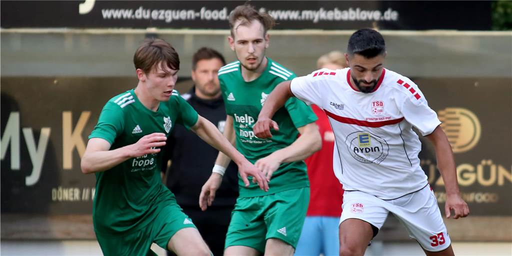 Spieler des Hecker-Cups: Youssef Yesilmen, gab es Gespräche mit höherklassigen Vereinen? Sorgte für die besonderen Momente im Türkspor-Spiel: Youssef Yesilmen (r.).