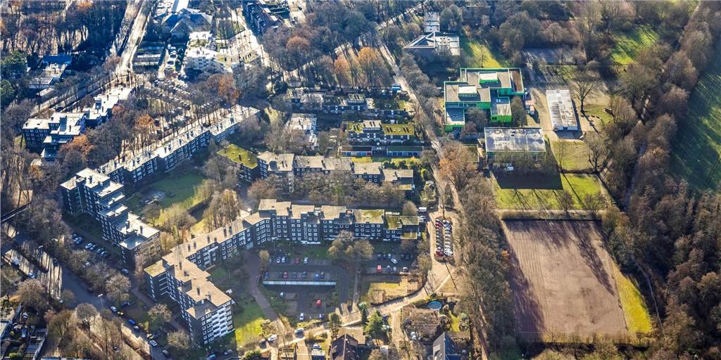 Seit Jahrzehnten vernachlässigt: Sozialer Wohnungsbau in Dorsten Sozialer Wohnungsbau an der Barkenberger Allee - diese Häuser stammen aus den 1970er-Jahren.